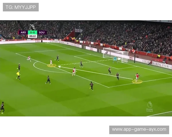 费耶诺德中路分球迅速，吉姆内斯在禁区外沿拿到理想位置